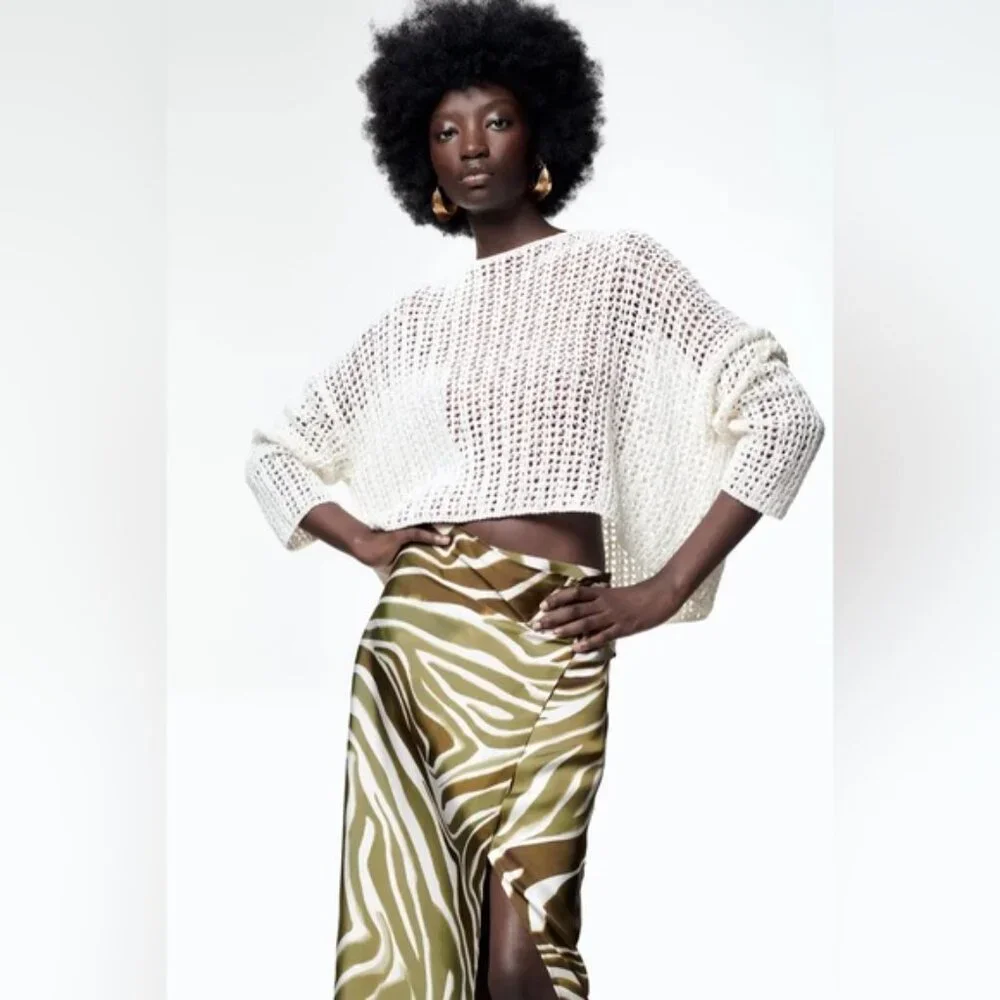 NWT ZARA Satin Animal Print HighWaisted Midi Skirt Front Slit Hem 8330/235 LARGE